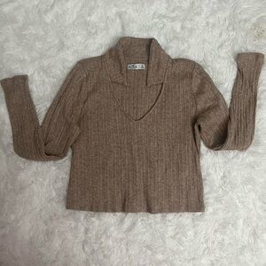 Hollister Ribbed V-Neck Collared Top - Taupe Brown